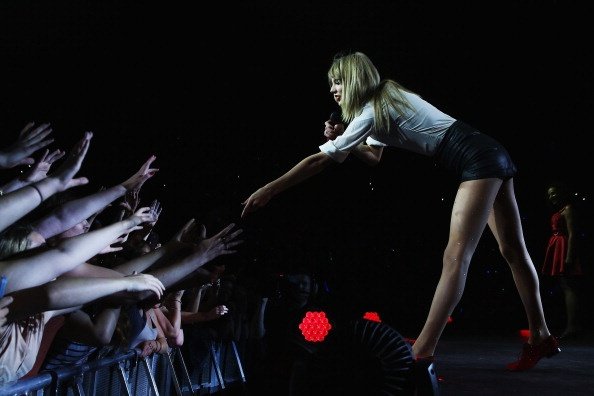 Taylor Swift — November 29 - Auckland, New Zealand — photo 2