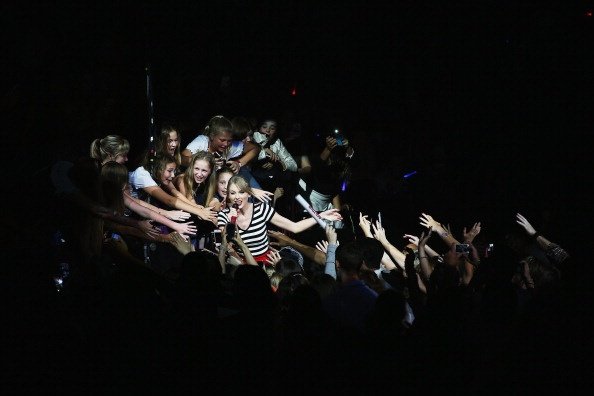 Taylor Swift — November 29 - Auckland, New Zealand — photo 10
