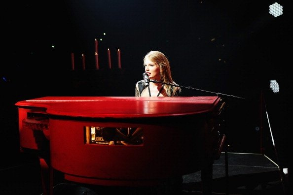 Taylor Swift — November 29 - Auckland, New Zealand — photo 19