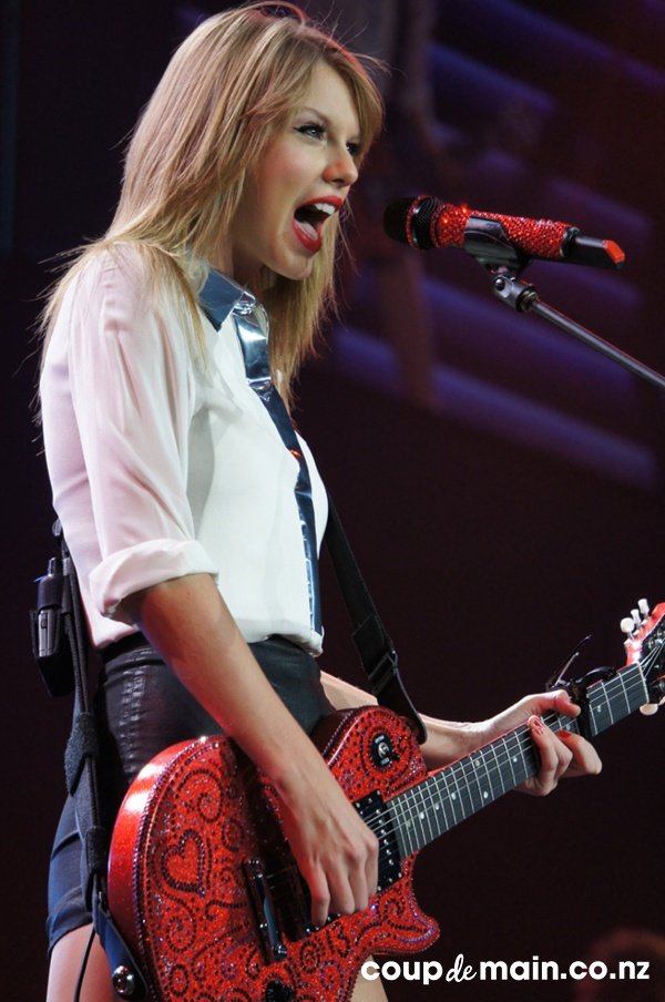 Taylor Swift — November 29 - Auckland, New Zealand — photo 52