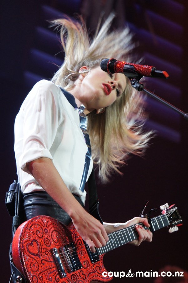 Taylor Swift — November 29 - Auckland, New Zealand — photo 53