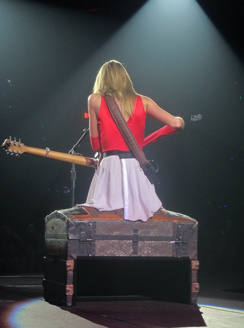 Taylor Swift — November 29 - Auckland, New Zealand — photo 88