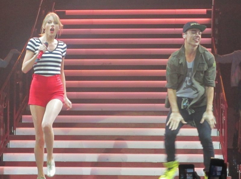 Taylor Swift — November 29 - Auckland, New Zealand — photo 92