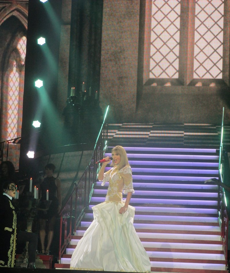 Taylor Swift — November 29 - Auckland, New Zealand — photo 98
