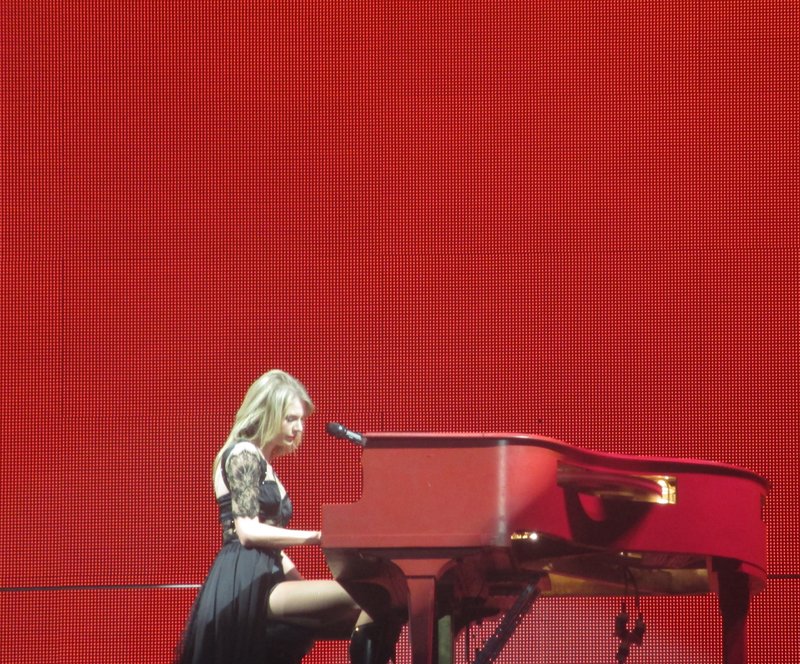 Taylor Swift — November 29 - Auckland, New Zealand — photo 103