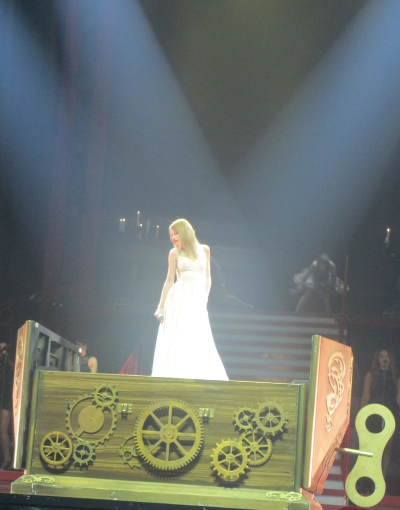 Taylor Swift — November 29 - Auckland, New Zealand — photo 106