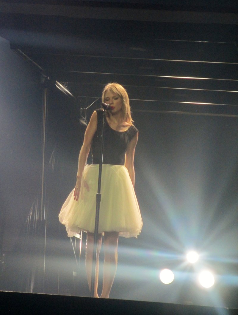 Taylor Swift — November 29 - Auckland, New Zealand — photo 112