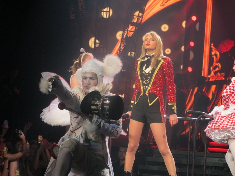 Taylor Swift — November 29 - Auckland, New Zealand — photo 122