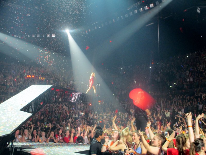 Taylor Swift — November 29 - Auckland, New Zealand — photo 125