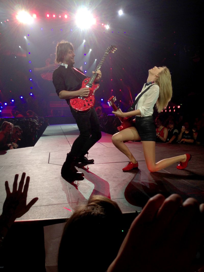 Taylor Swift — November 29 - Auckland, New Zealand — photo 137