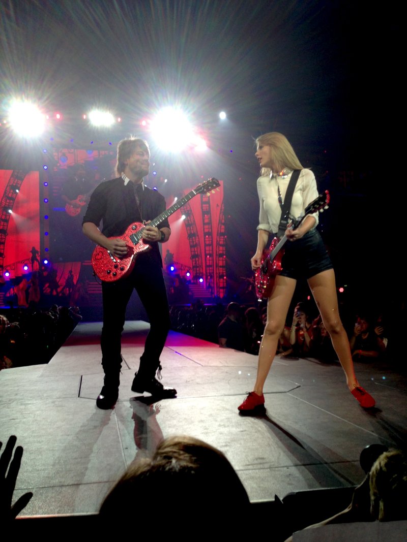 Taylor Swift — November 29 - Auckland, New Zealand — photo 141