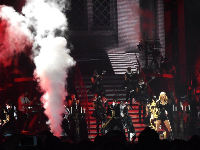 Taylor Swift — November 29 - Auckland, New Zealand — photo 160
