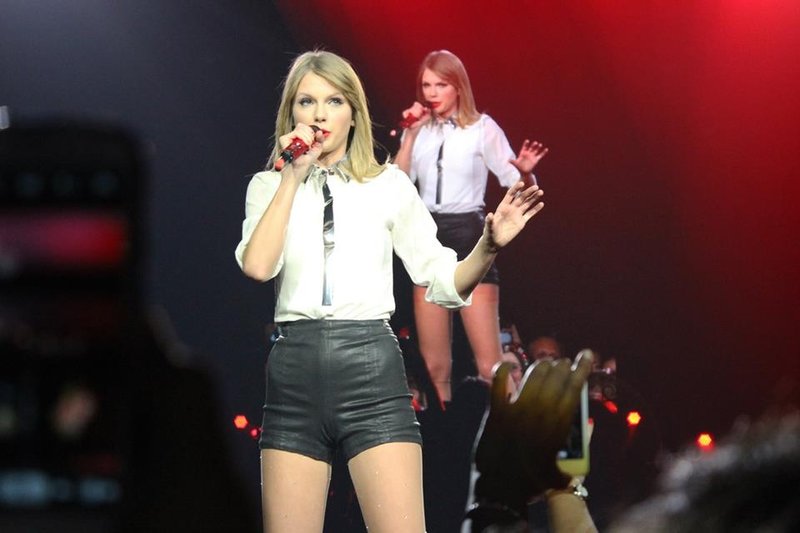 Taylor Swift — November 29 - Auckland, New Zealand — photo 179