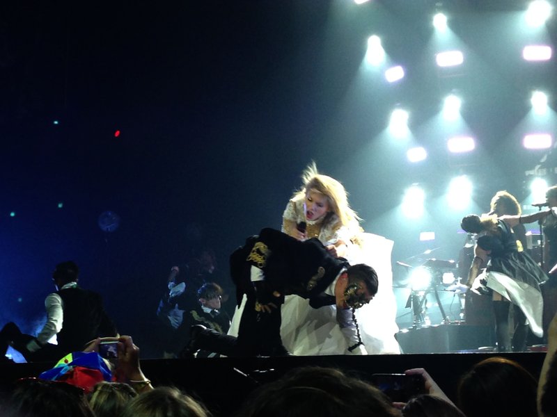 Taylor Swift — November 30 - Auckland, New Zealand — photo 30