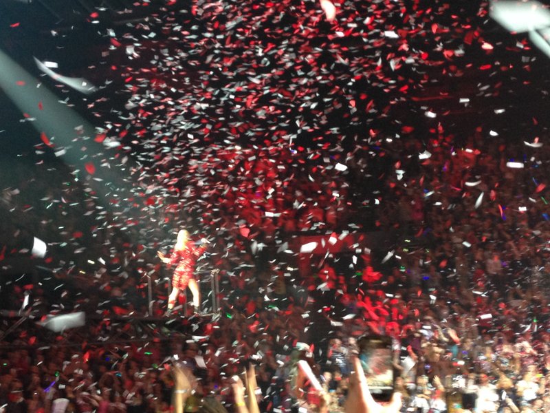 Taylor Swift — November 30 - Auckland, New Zealand — photo 46