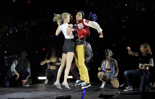 Taylor Swift — February 1 - London, United Kingdom — photo 29