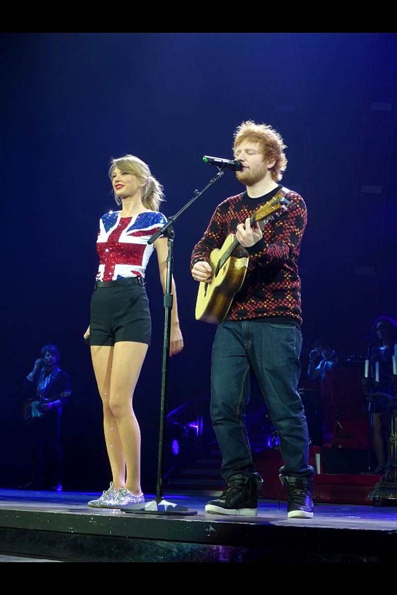 Taylor Swift — February 1 - London, United Kingdom — photo 52