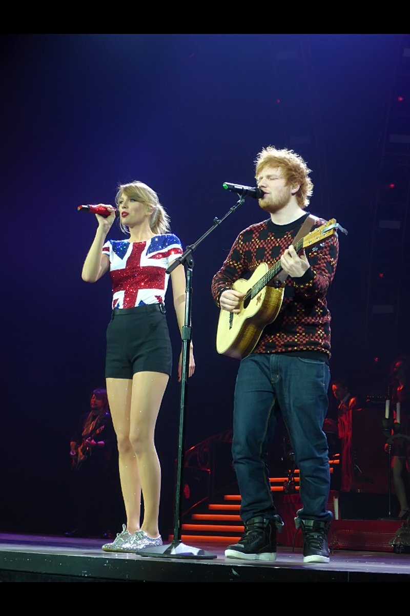 Taylor Swift — February 1 - London, United Kingdom — photo 53