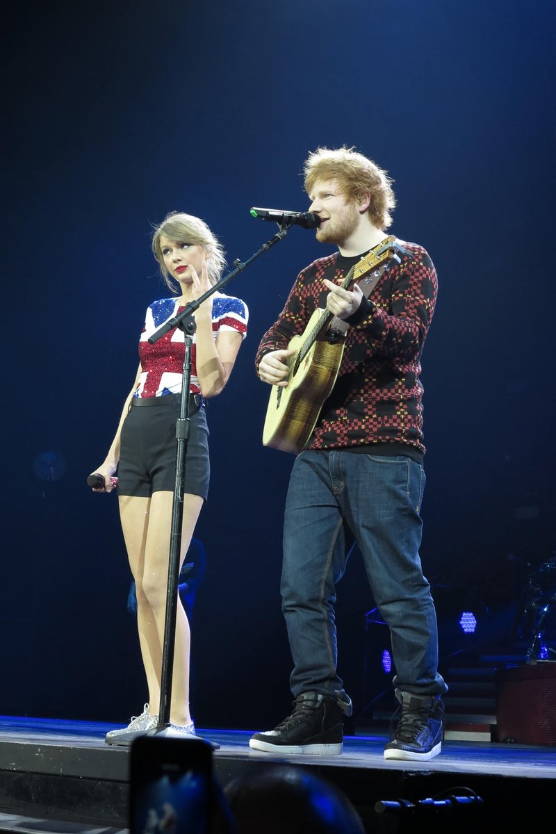 Taylor Swift — February 1 - London, United Kingdom — photo 121