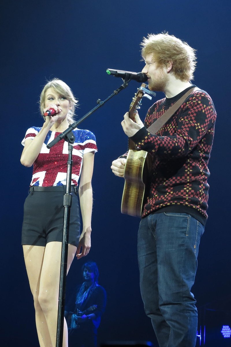 Taylor Swift — February 1 - London, United Kingdom — photo 122
