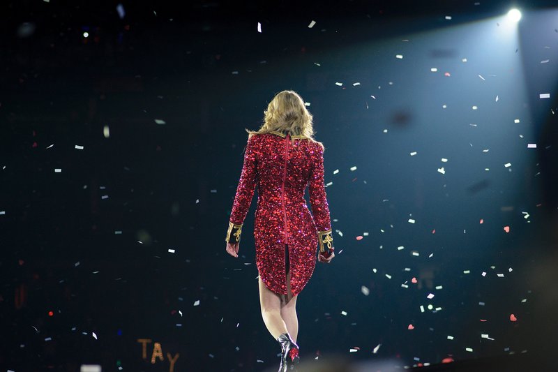 Taylor Swift — February 11 - London, United Kingdom — photo 52