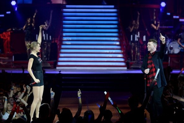 Taylor Swift — February 2 - London, United Kingdom — photo 19