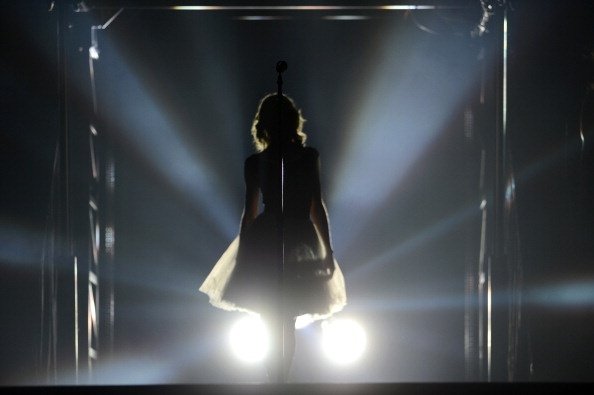 Taylor Swift — February 4 - London, United Kingdom — photo 11