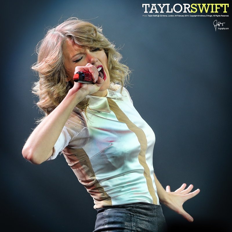 Taylor Swift — February 4 - London, United Kingdom — photo 40
