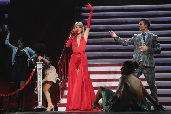 Taylor Swift — June 1 - Tokyo, Japan — photo 2