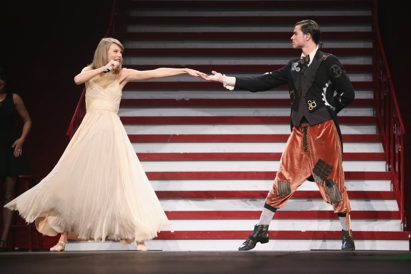 Taylor Swift — June 1 - Tokyo, Japan — photo 5