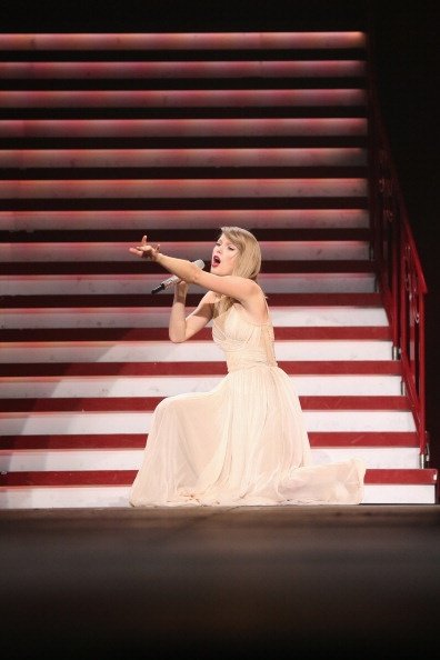 Taylor Swift — June 1 - Tokyo, Japan — photo 7