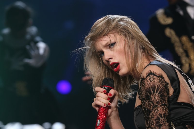 Taylor Swift — June 1 - Tokyo, Japan — photo 13