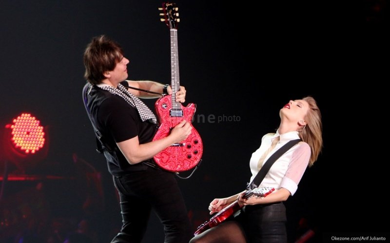 Taylor Swift — June 4 - Jakarta, Indonesia — photo 9