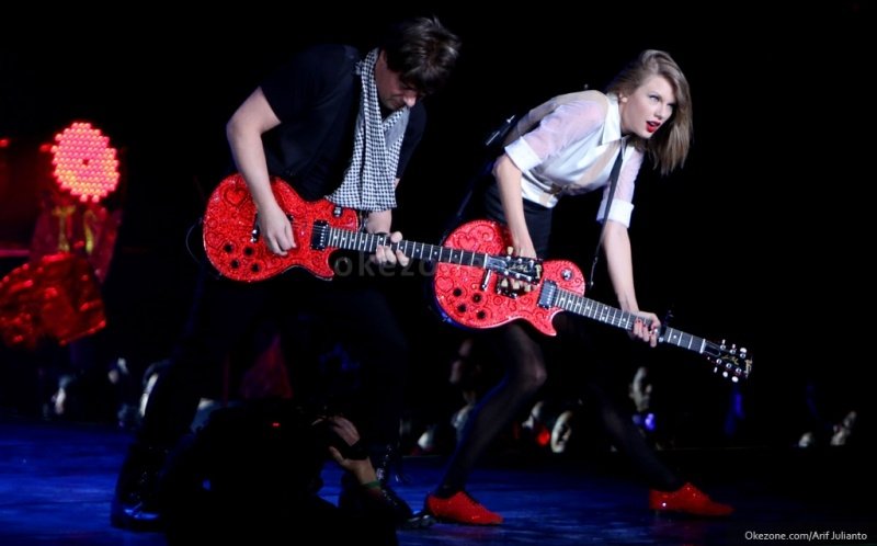 Taylor Swift — June 4 - Jakarta, Indonesia — photo 10