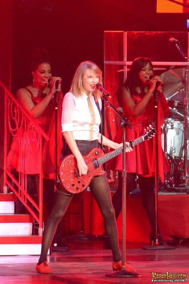 Taylor Swift — June 4 - Jakarta, Indonesia — photo 20