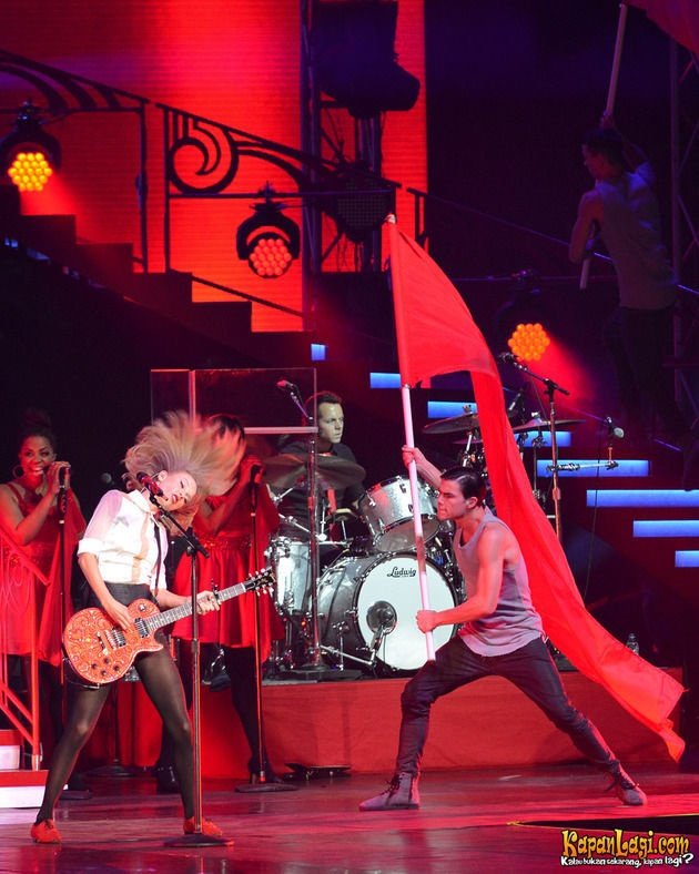 Taylor Swift — June 4 - Jakarta, Indonesia — photo 21