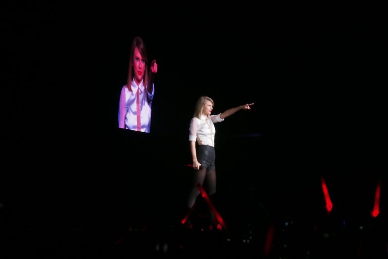 Taylor Swift — June 4 - Jakarta, Indonesia — photo 23