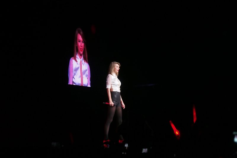 Taylor Swift — June 4 - Jakarta, Indonesia — photo 24