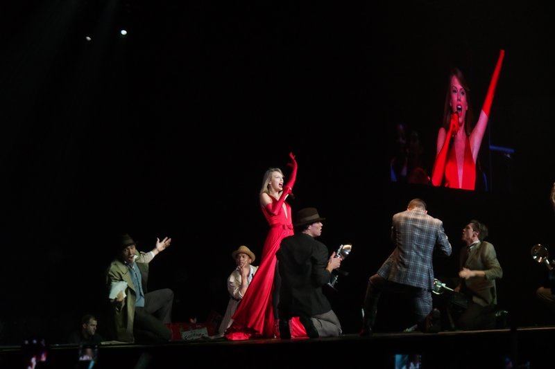 Taylor Swift — June 4 - Jakarta, Indonesia — photo 28