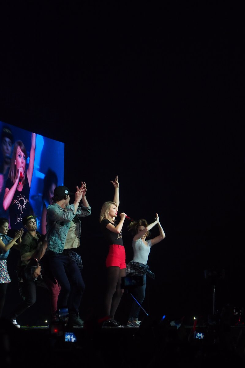 Taylor Swift — June 4 - Jakarta, Indonesia — photo 37