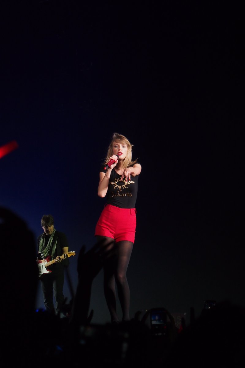 Taylor Swift — June 4 - Jakarta, Indonesia — photo 50