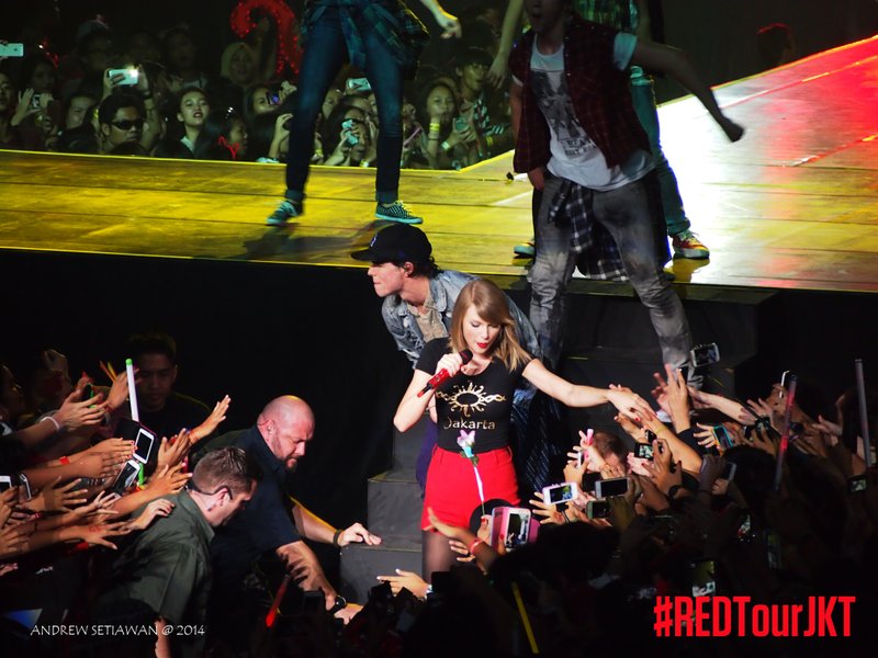 Taylor Swift — June 4 - Jakarta, Indonesia — photo 84