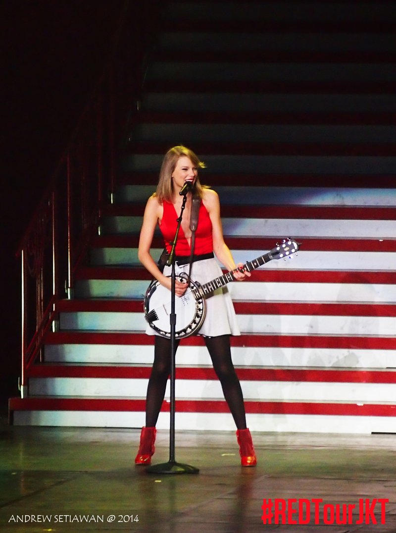 Taylor Swift — June 4 - Jakarta, Indonesia — photo 87