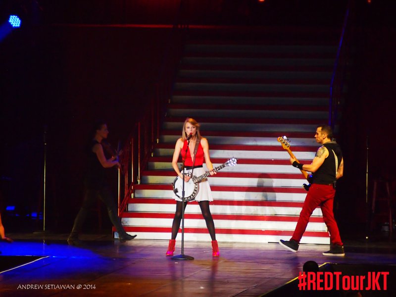 Taylor Swift — June 4 - Jakarta, Indonesia — photo 89