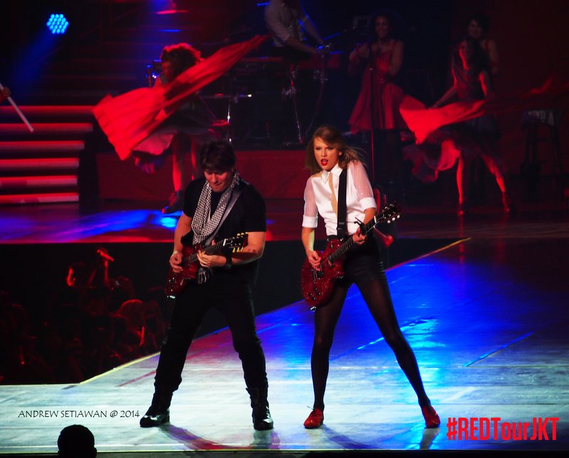 Taylor Swift — June 4 - Jakarta, Indonesia — photo 112