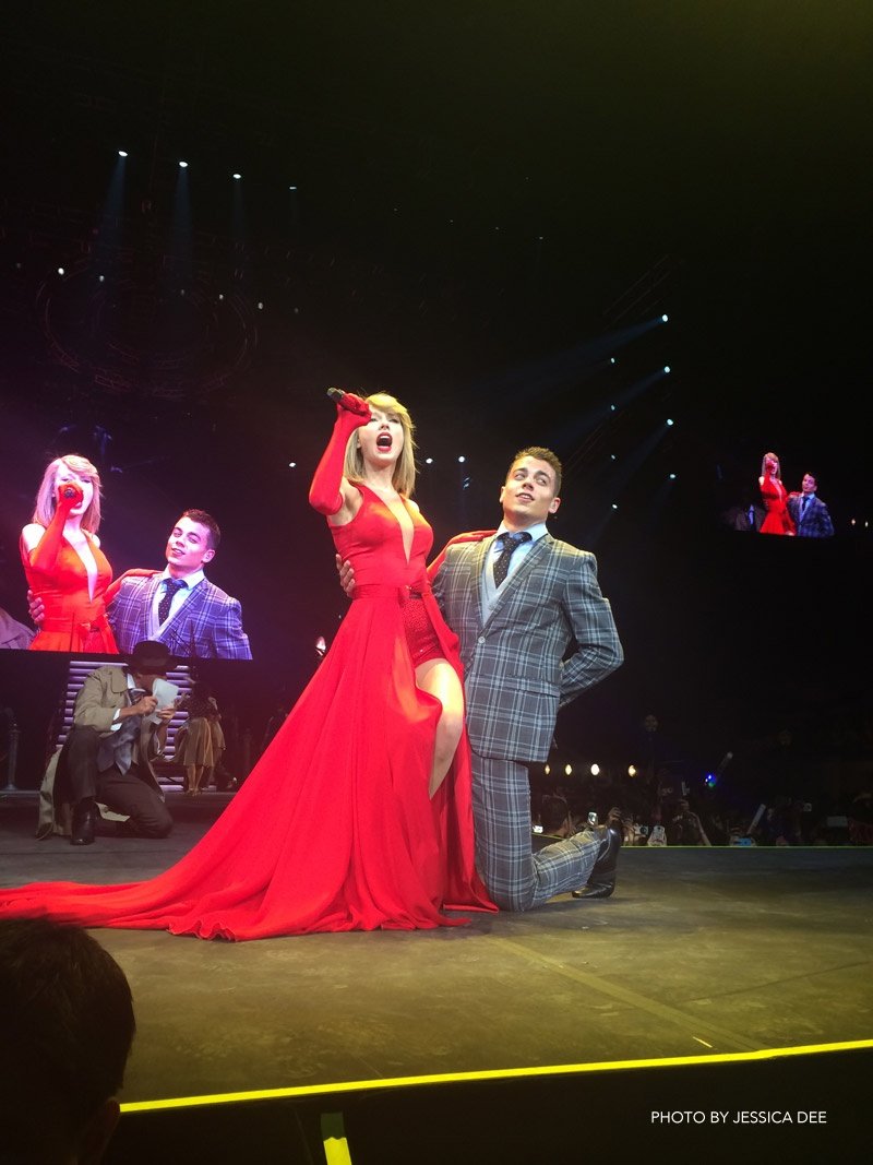 Taylor Swift — June 6 - Manila, Philippines — photo 3