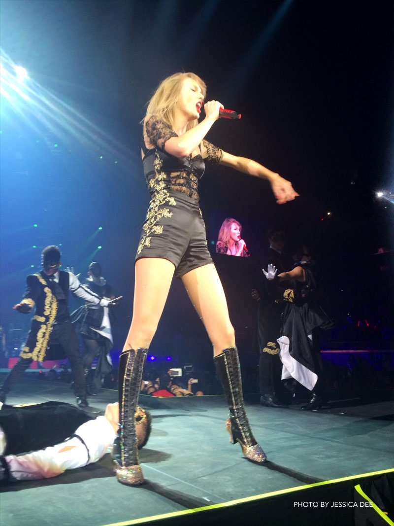 Taylor Swift — June 6 - Manila, Philippines — photo 4
