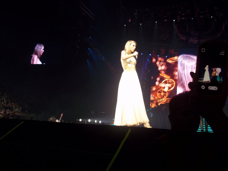 Taylor Swift — June 6 - Manila, Philippines — photo 13