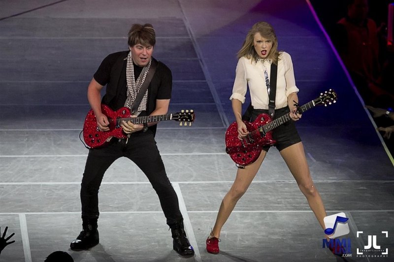 Taylor Swift — June 6 - Manila, Philippines — photo 50