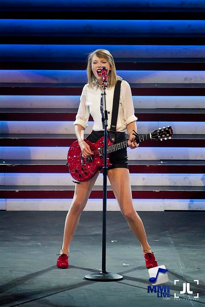 Taylor Swift — June 6 - Manila, Philippines — photo 78